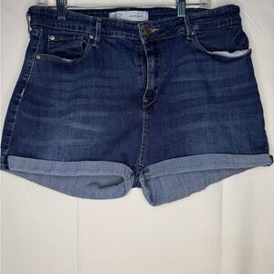 Signature by Levi Strauss - Blue Denim High Rise Shorts. Size 18 - W34